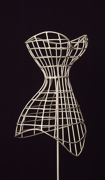 corset3wire2
