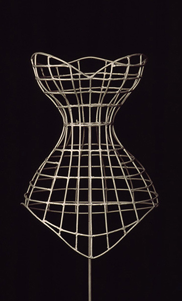 corset3wire3